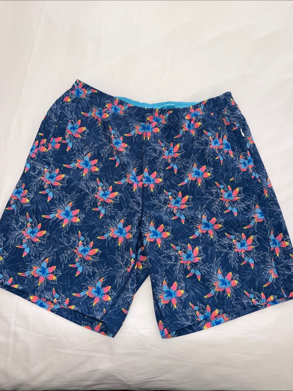 1108109 Birddogs Shorts flower Hawaiian print NWOT SZ XXL